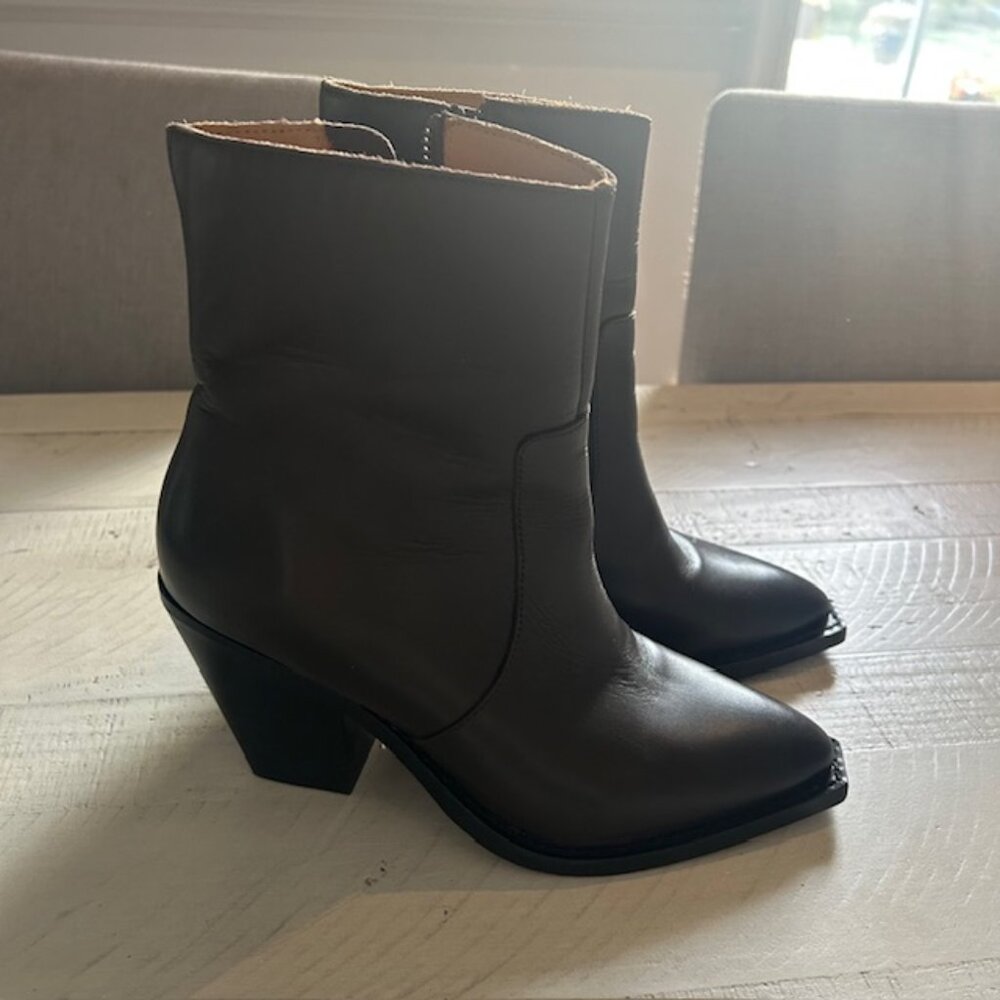 Sister x Soeur Zola Booties